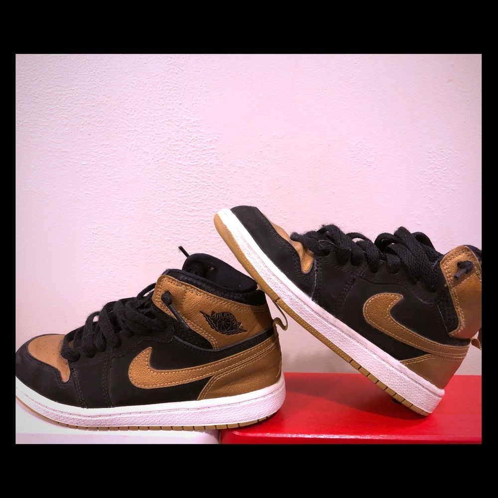 Air Jordan 1 retro “melo” high